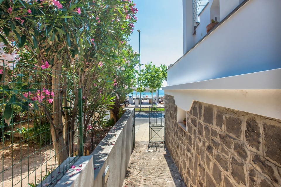 NURAS - Apartment AL MARE sea front Apartment in Alghero