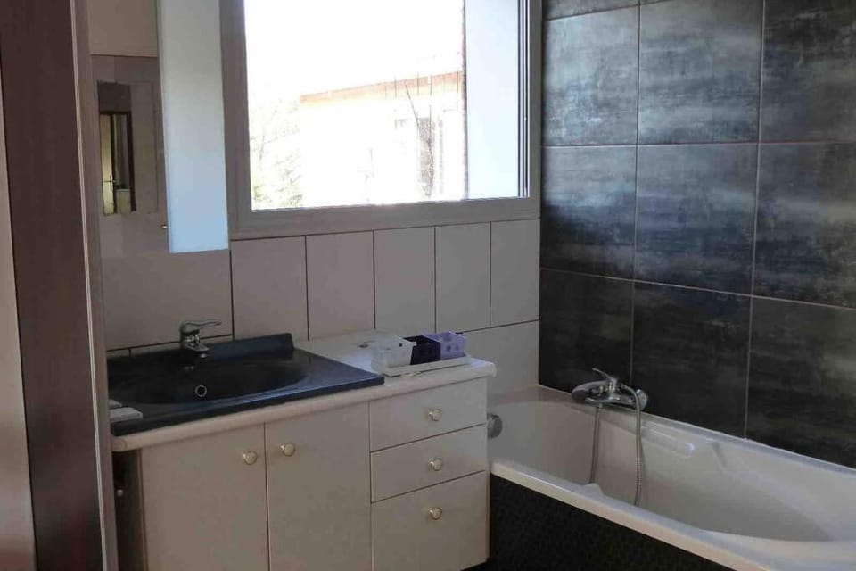 Bathroom, Bedroom, Bath