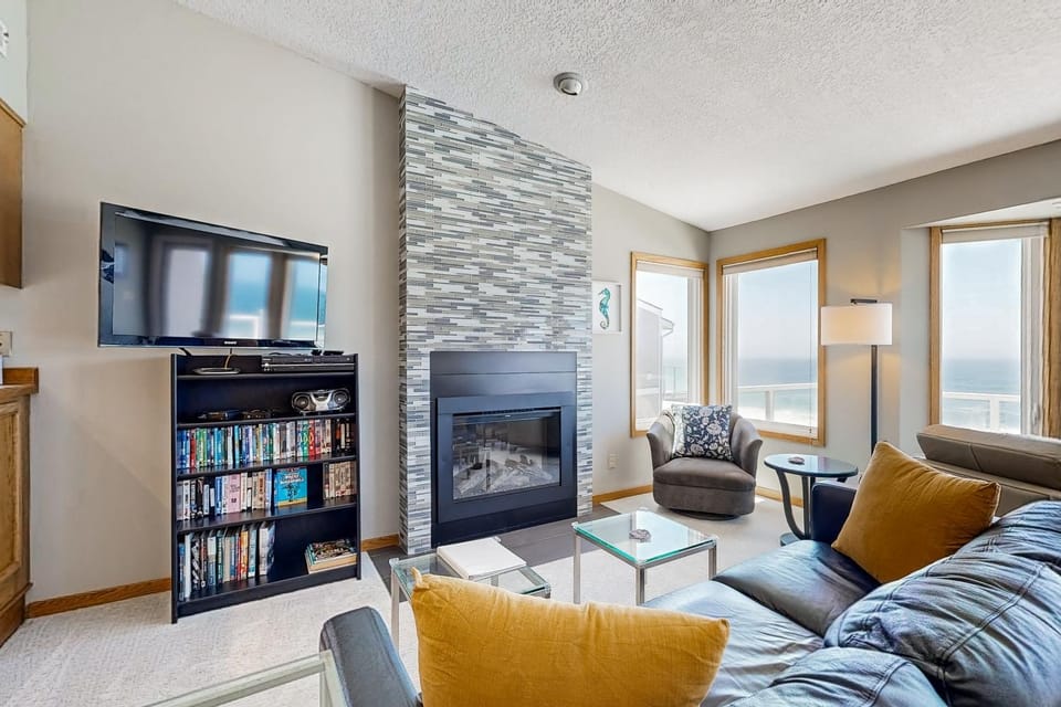 Promenade Deck House in Depoe Bay