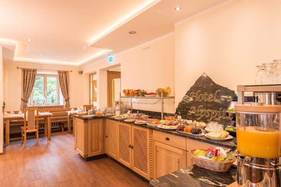 Nearby landmark, Staff, Staff, Restaurant/places to eat, Restaurant/places to eat, Spring, Off site, Food close-up, Day, People, Activities, Activities, Winter, Billiard, Bowling, Casino, Children play ground, Darts, Fishing, Garden, Garden, Golfcourse, Horse-riding, Karaoke, Minigolf, Sauna, Ski School, Ski School, Skiing, Skiing, Snorkeling, Squash, Table tennis, TV and multimedia, Coffee/tea facilities, View (from property/room), View (from property/room), Balcony/Terrace, Balcony/Terrace, Lobby or reception, Spa and wellness centre/facilities, Spa and wellness centre/facilities, Fitness centre/facilities, Food and drinks, Other, Photo of the whole room, Business facilities, Banquet/Function facilities, Decorative detail, Decorative detail, Seating area, Dining area, Beach, Aqua park, Tennis court, Windsurfing, Canoeing, Hiking, Hiking, Cycling, Cycling, Diving, Kids's club, Evening entertainment, Autumn, On site, Food, Guests, Garden view, Garden view, Landmark view, Landmark view, Mountain view, Mountain view, Area and facilities, Area and facilities, Area and facilities, Shopping Area, Swimming pool, Sports, Sports, Entertainment, Entertainment, Breakfast, Breakfast, Continental breakfast, Continental breakfast, Buffet breakfast, Buffet breakfast, Seasons, Location, children, group of guests, group of guests, Certificate/Award, Certificate/Award, Open Air Bath, Public Bath, Family, Parking, concierge, fireplace, flat iron, furniture, internet, internet, locker, locker, oven, pet friendly, room service, room service, safe, shuttle, shuttle, storage, storage, sunbed, sunbed, trouser press, VIP, VIP, VIP, wedding, wedding, laundry, washing machine, acessibility