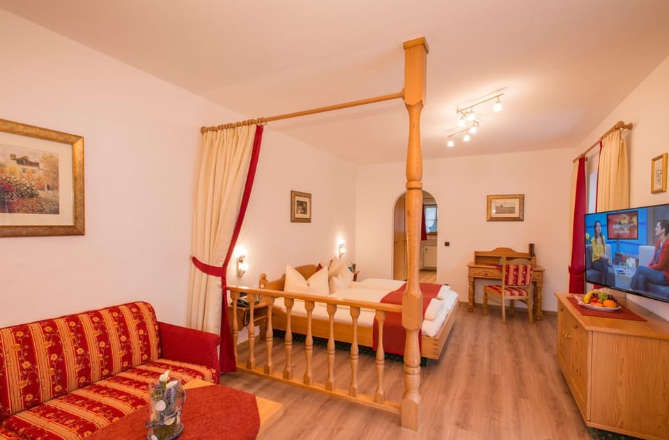 Nearby landmark, Staff, Staff, Restaurant/places to eat, Spring, Bed, People, People, People, Activities, Activities, Winter, Billiard, Bowling, Casino, Children play ground, Darts, Fishing, Garden, Garden, Golfcourse, Horse-riding, Karaoke, Minigolf, Sauna, Sauna, Ski School, Ski School, Skiing, Skiing, Snorkeling, Squash, Table tennis, TV and multimedia, View (from property/room), View (from property/room), Balcony/Terrace, Balcony/Terrace, Living room, Lobby or reception, Spa and wellness centre/facilities, Spa and wellness centre/facilities, Fitness centre/facilities, Fitness centre/facilities, Photo of the whole room, Business facilities, Banquet/Function facilities, Decorative detail, Decorative detail, Seating area, Dining area, Beach, Aqua park, Tennis court, Windsurfing, Canoeing, Hiking, Hiking, Cycling, Cycling, Diving, Evening entertainment, Evening entertainment, Bedroom, On site, Food, Guests, Guests, Garden view, Garden view, Landmark view, Landmark view, Mountain view, Mountain view, Area and facilities, Area and facilities, Area and facilities, Supermarket/grocery shop, Shopping Area, Swimming pool, Sports, Sports, Entertainment, Entertainment, Breakfast, Breakfast, Continental breakfast, Continental breakfast, Buffet breakfast, Buffet breakfast, Seasons, Location, group of guests, Open Air Bath, Public Bath, Family, Family, Facility for disabled guests, Parking, concierge, fireplace, hair dresser, heating, heating, internet, internet, locker, locker, oven, pet friendly, room service, room service, safe, shuttle, shuttle, storage, storage, storage, stove, sunbed, sunbed, toaster, towels, trouser press, VIP, VIP, VIP, wardrobe, wedding, wedding, wedding, laundry, laundry, washing machine, kitchen, acessibility