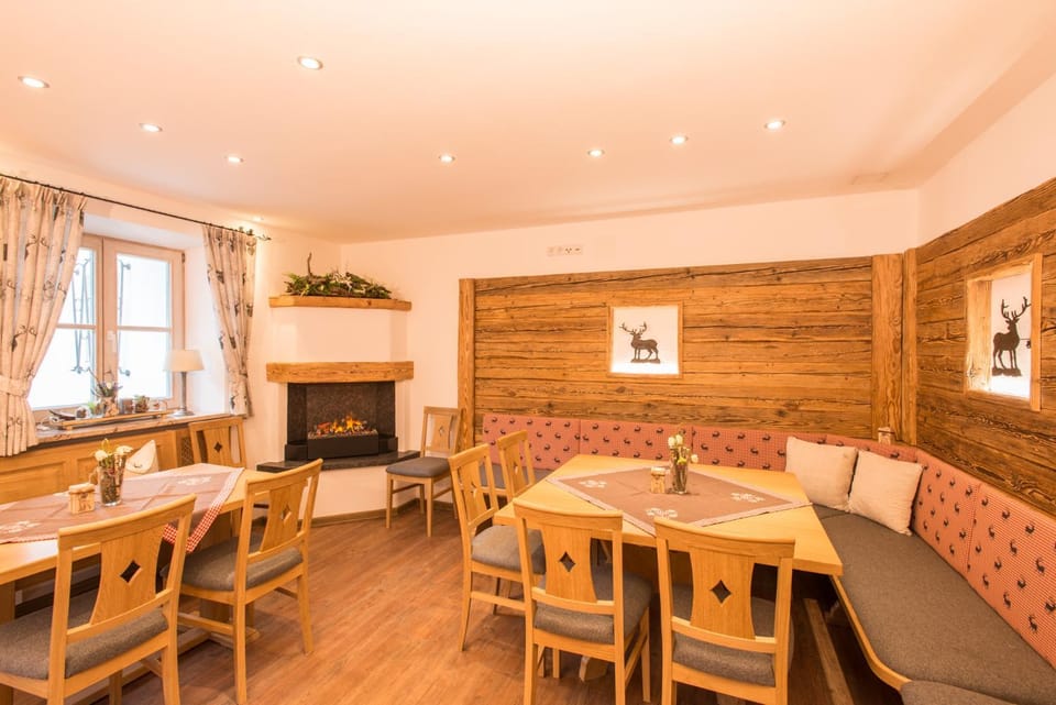 Nearby landmark, Staff, Staff, Staff, Restaurant/places to eat, Spring, Off site, People, Activities, Activities, Winter, Summer, BBQ facilities, Billiard, Bowling, Casino, Children play ground, Darts, Fishing, Garden, Garden, Golfcourse, Horse-riding, Karaoke, Minigolf, Sauna, Ski School, Ski School, Skiing, Skiing, Snorkeling, Solarium, Squash, Table tennis, TV and multimedia, View (from property/room), Balcony/Terrace, Lobby or reception, Spa and wellness centre/facilities, Spa and wellness centre/facilities, Spa and wellness centre/facilities, Fitness centre/facilities, Other, Photo of the whole room, Business facilities, Banquet/Function facilities, Decorative detail, Decorative detail, Seating area, Beach, Aqua park, Tennis court, Windsurfing, Canoeing, Hiking, Hiking, Cycling, Cycling, Diving, Evening entertainment, Logo/Certificate/Sign, Autumn, On site, Food, Guests, Guests, Garden view, Garden view, Landmark view, Landmark view, Mountain view, Mountain view, Area and facilities, Area and facilities, Area and facilities, Supermarket/grocery shop, Shopping Area, Swimming pool, Sports, Sports, Entertainment, Entertainment, Breakfast, Continental breakfast, Continental breakfast, Buffet breakfast, Seasons, Location, group of guests, group of guests, Open Air Bath, Public Bath, Family, Family, Facility for disabled guests, Parking, concierge, fireplace, flat iron, hair dresser, heating, internet, internet, locker, locker, oven, pet friendly, room service, safe, shuttle, shuttle, storage, storage, stove, sunbed, sunbed, toaster, towels, VIP, VIP, VIP, wedding, wedding, laundry, laundry, washing machine, kitchen