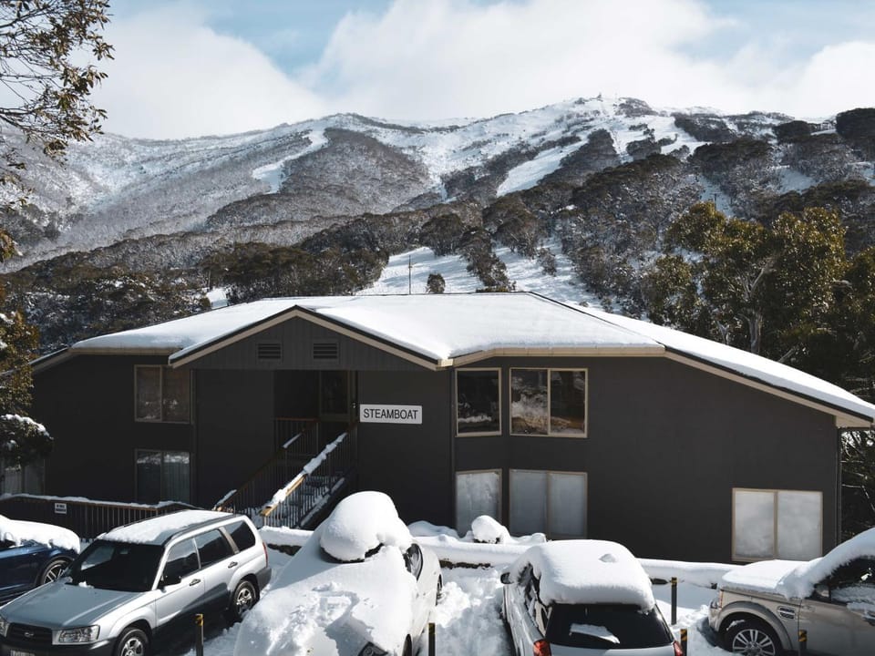 Property building, Winter