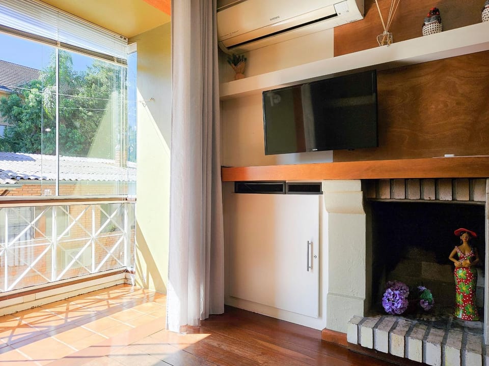 TV and multimedia, Balcony/Terrace, Living room