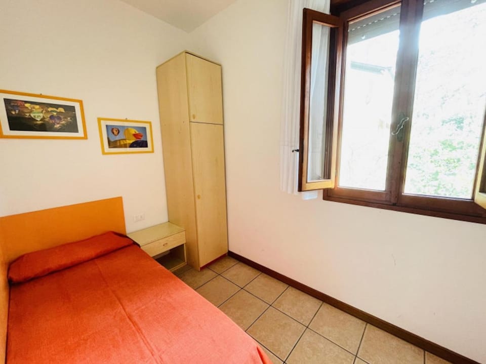 Bed, Decorative detail, Bedroom