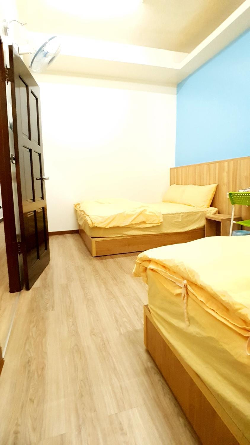 Bed, Photo of the whole room, Bedroom, bunk bed