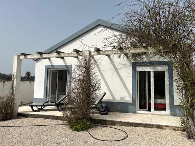 Property building, Patio, Garden