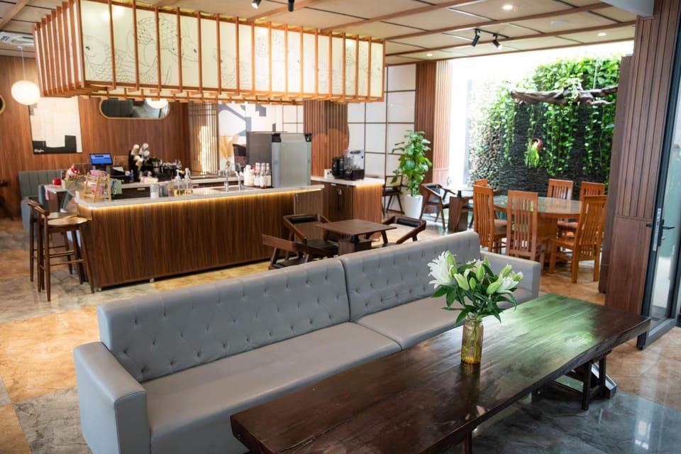 Living room, Seating area