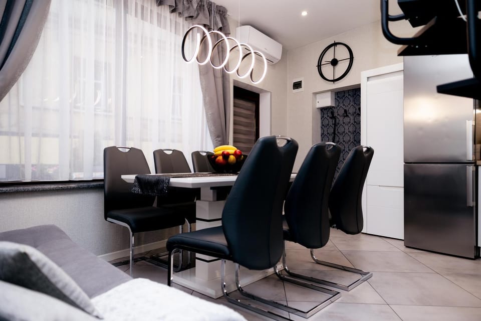 Spadzista 1 Apartment in Lower Silesian Voivodeship
