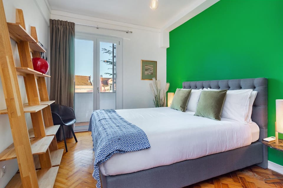 Bed, Photo of the whole room, Bedroom