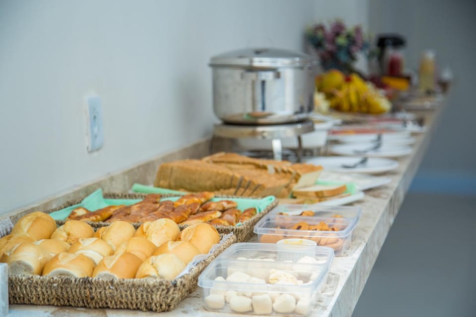 Restaurant/places to eat, Breakfast, Buffet breakfast