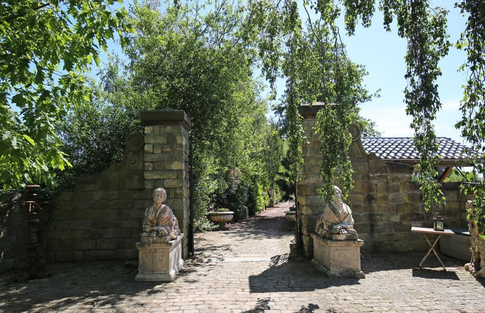 Day, Garden