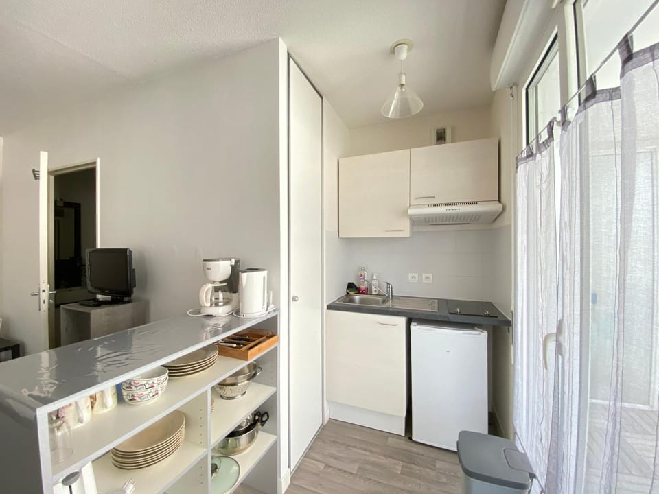 Joli studio avec terrasse près du vieux-port Apartment in La Rochelle