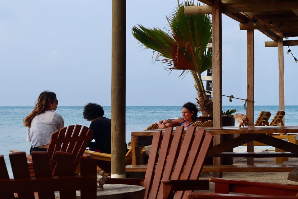 Hostel Santa Cruz del Islote Bed and Breakfast in Colombia