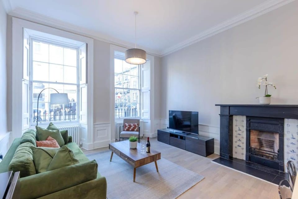 Dragon Suites - Edinburgh City Centre 1 Bed Apartment Apartment in Edinburgh