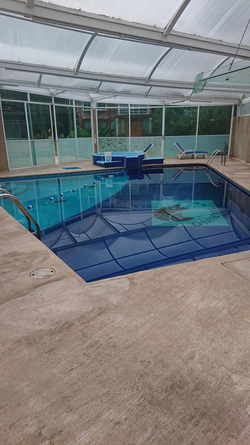 Swimming pool, Swimming pool