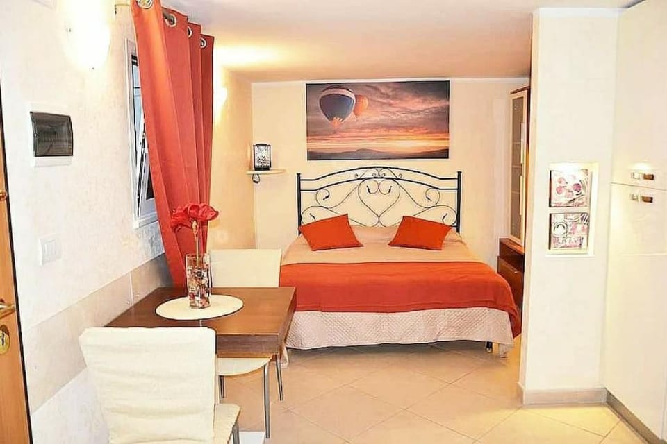 Olimpia House - Central Station Apartment in Bari