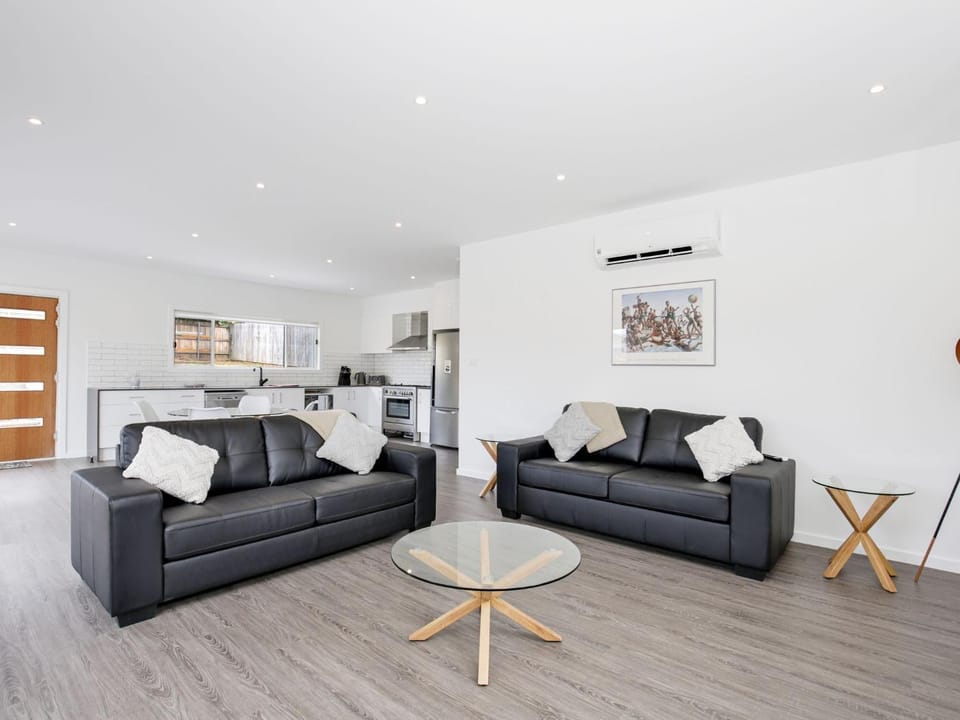 Scribbly Gum I Pet Friendly I 15 Mins Drive to Hyams Beach House in Saint Georges Basin