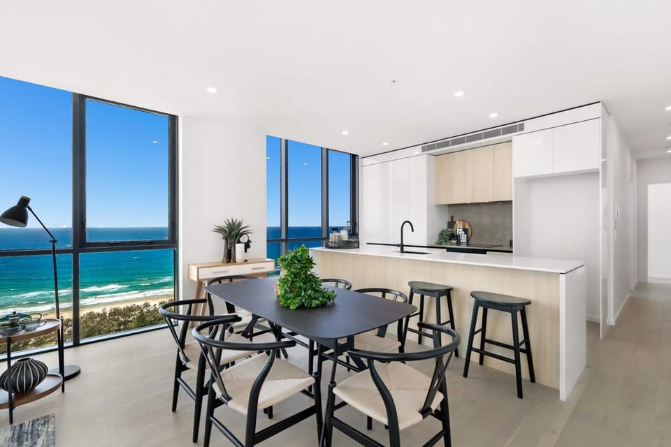 Kitchen or kitchenette, Dining area, Sea view