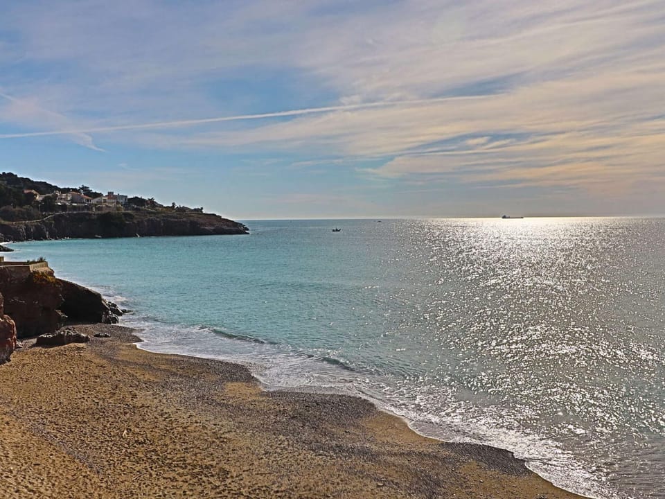 Studio en rez-de-jardin avec accès direct piscine et parking à Sète - FR-1-472A-154 Apartment in Occitanie