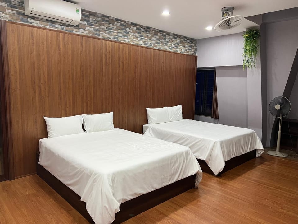 Bed, Bedroom, air conditioner