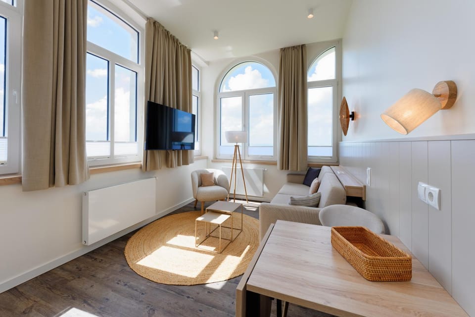 Living room, Sea view