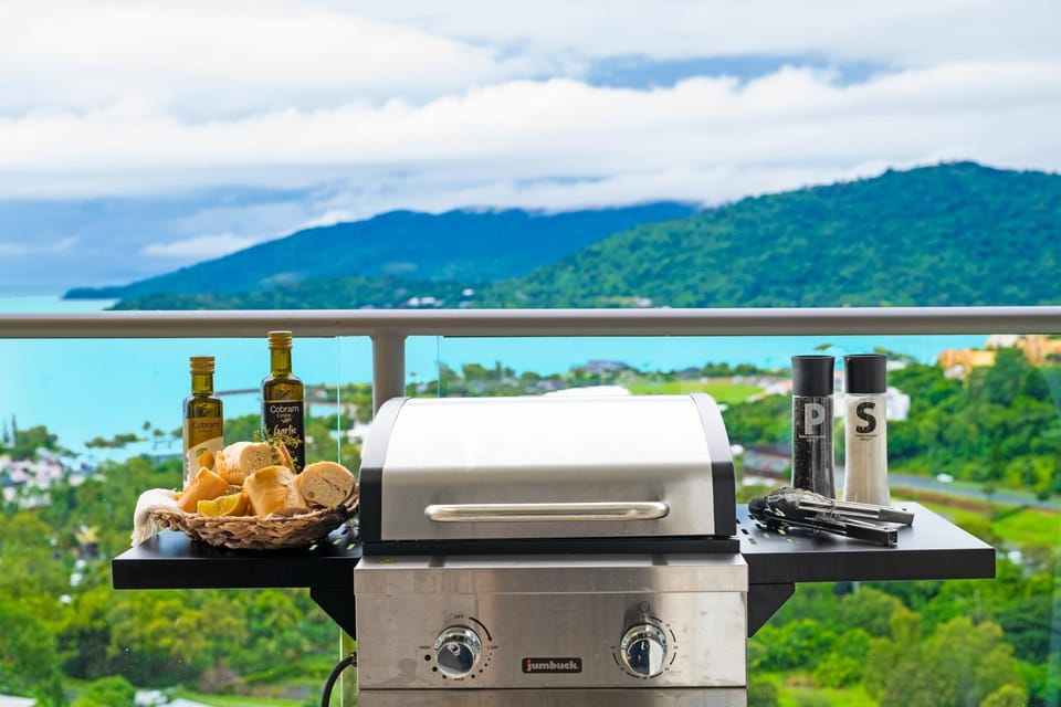 Sun View On Seaview - Airlie Beach Apartment in Airlie Beach