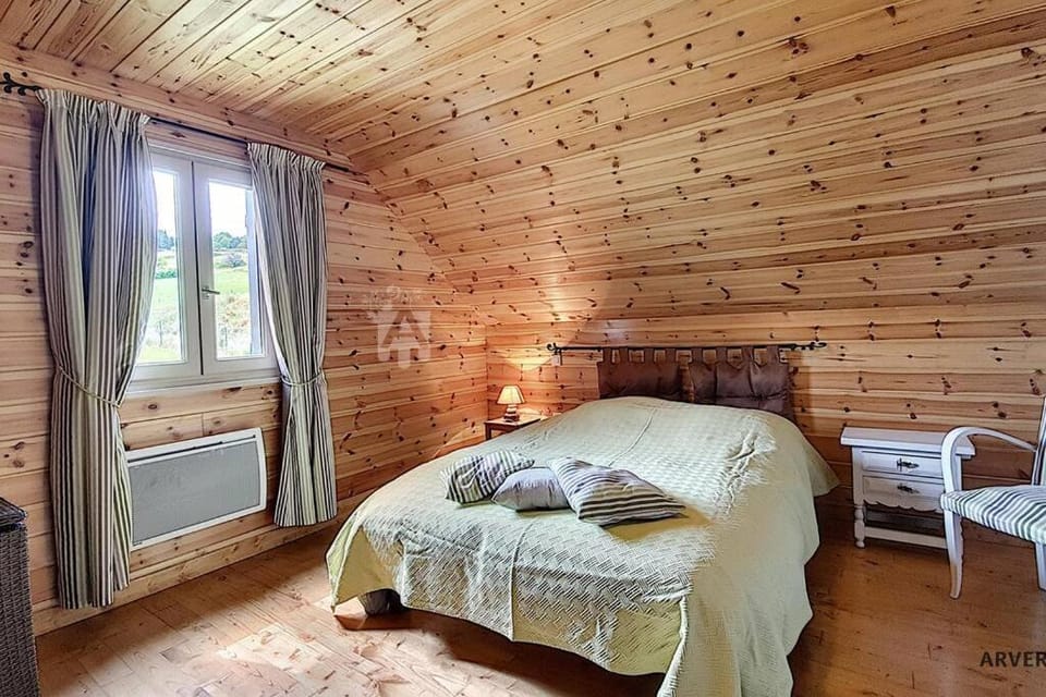 Chalet Lorine Apartment in Besse-et-Saint-Anastaise