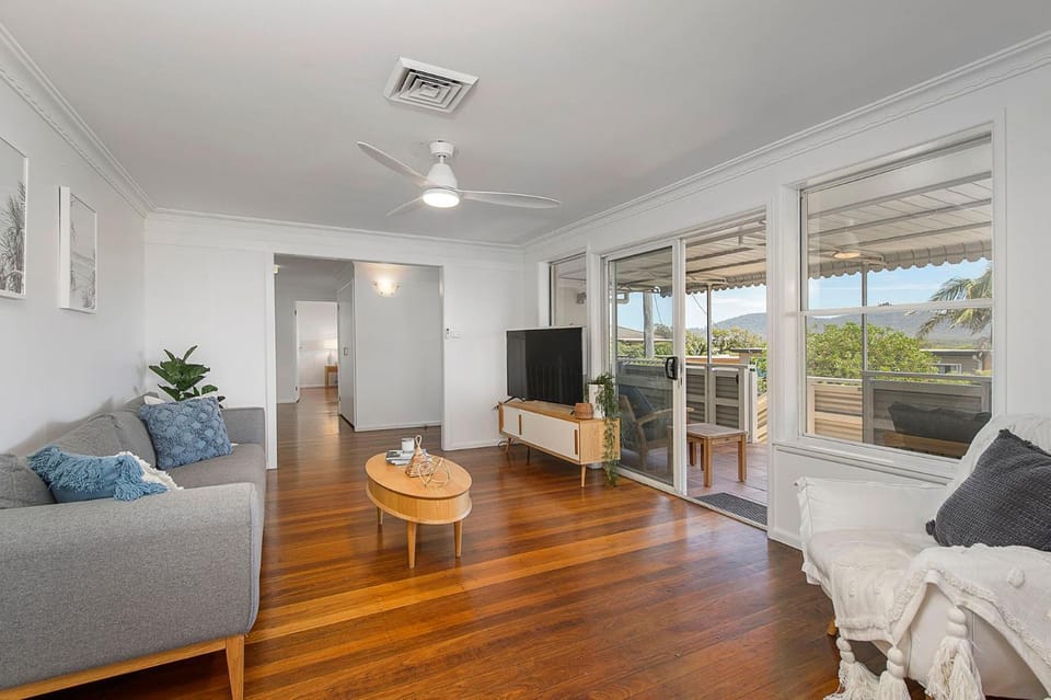 East Point Holiday Home House in Crescent Head