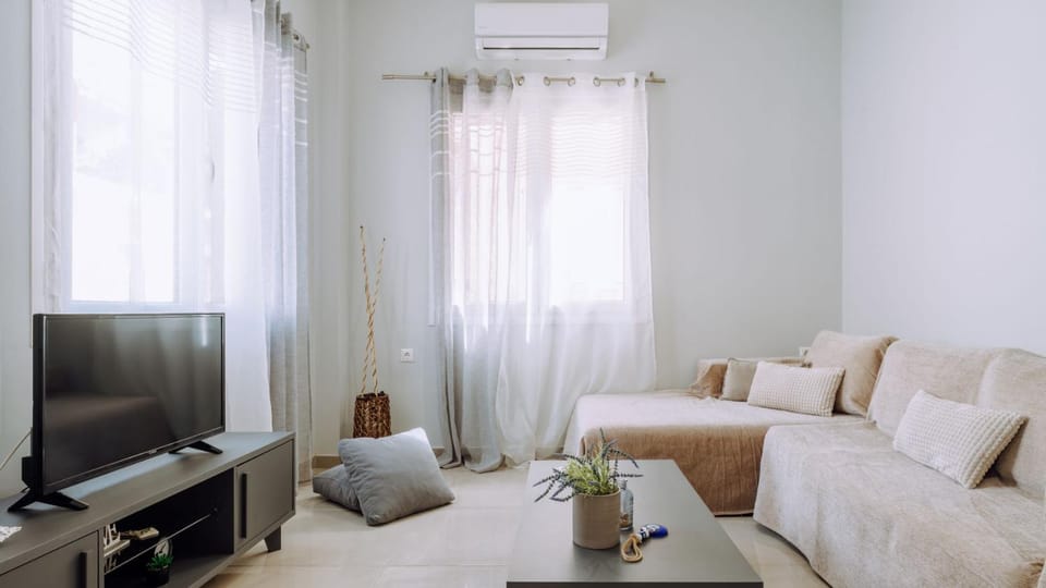 Living room, Photo of the whole room