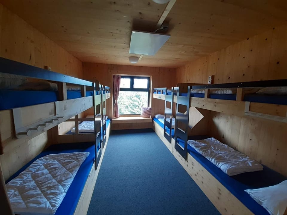 Photo of the whole room, Mountain view, bunk bed
