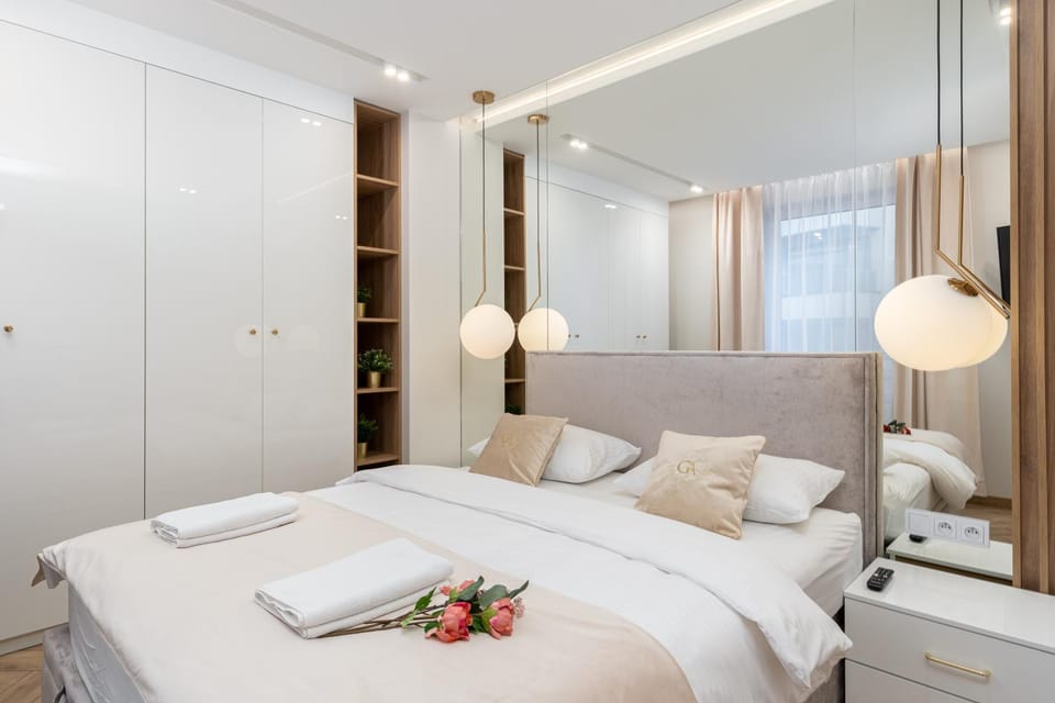 Bed, Photo of the whole room, Bedroom, towels, wardrobe