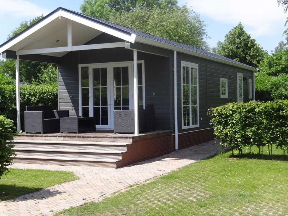 Recreatiepark Jachthaven De Veerstal Lathum - Luxe Chalet Chalet in Gelderland, Netherlands