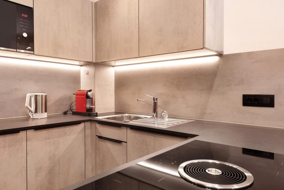 Kitchen or kitchenette, Living room