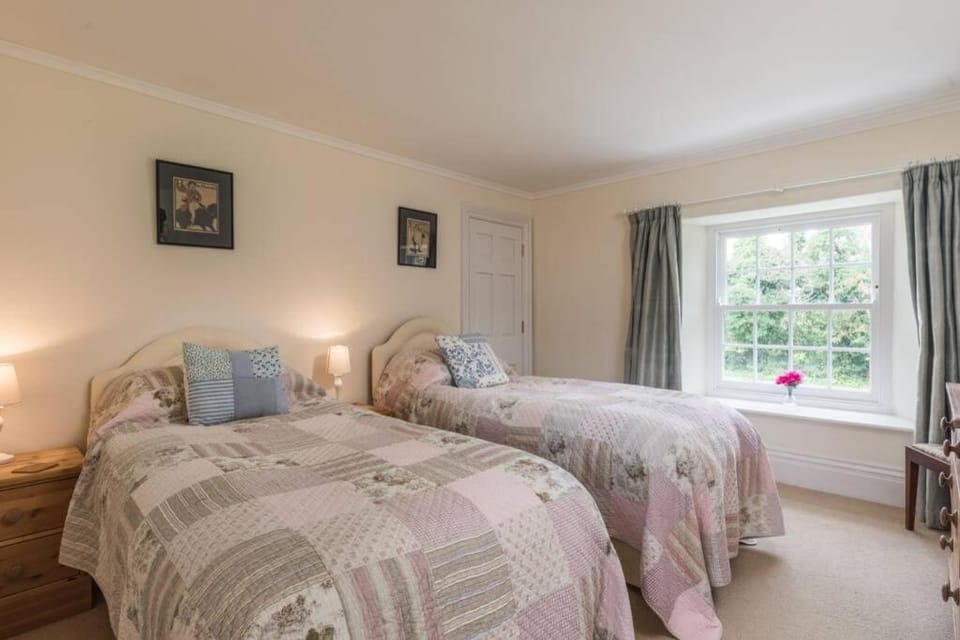 Boconnion Estate Sleeps up to 45 House in England