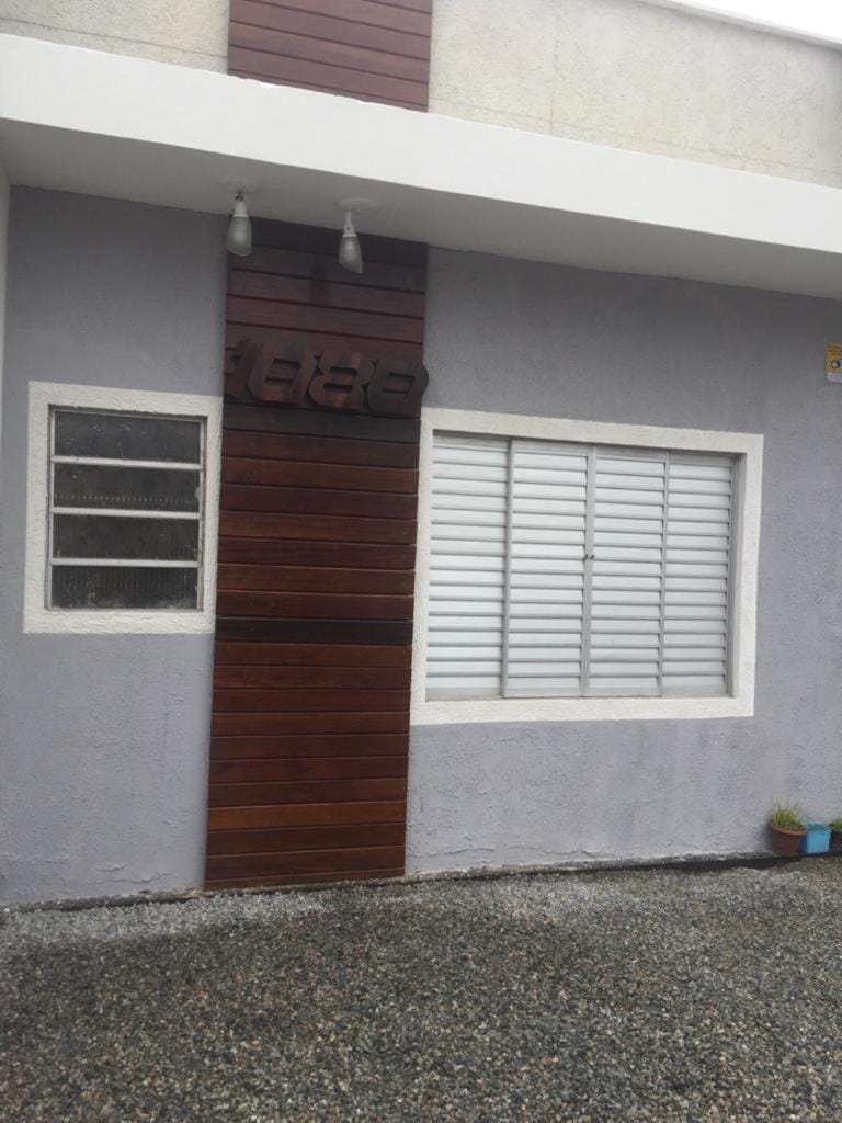 Casa Enseada 3 quartos para até 6 pessoas com 2 ar split House in São Francisco do Sul