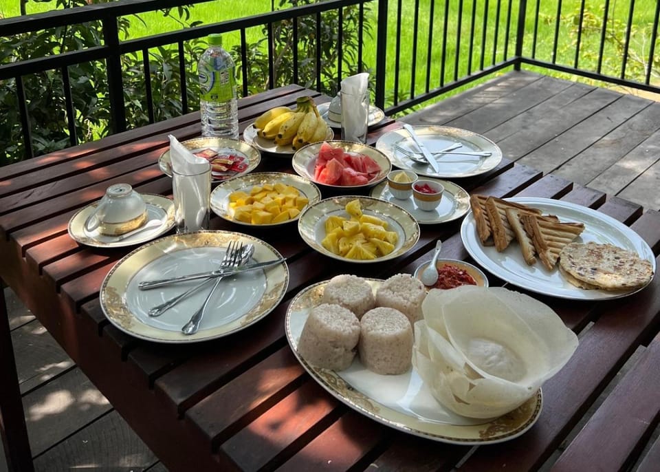 Restaurant/places to eat, Breakfast, Asian breakfast