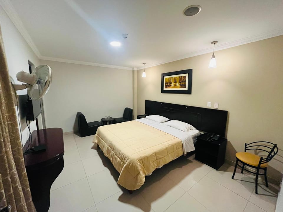 Bed, Living room
