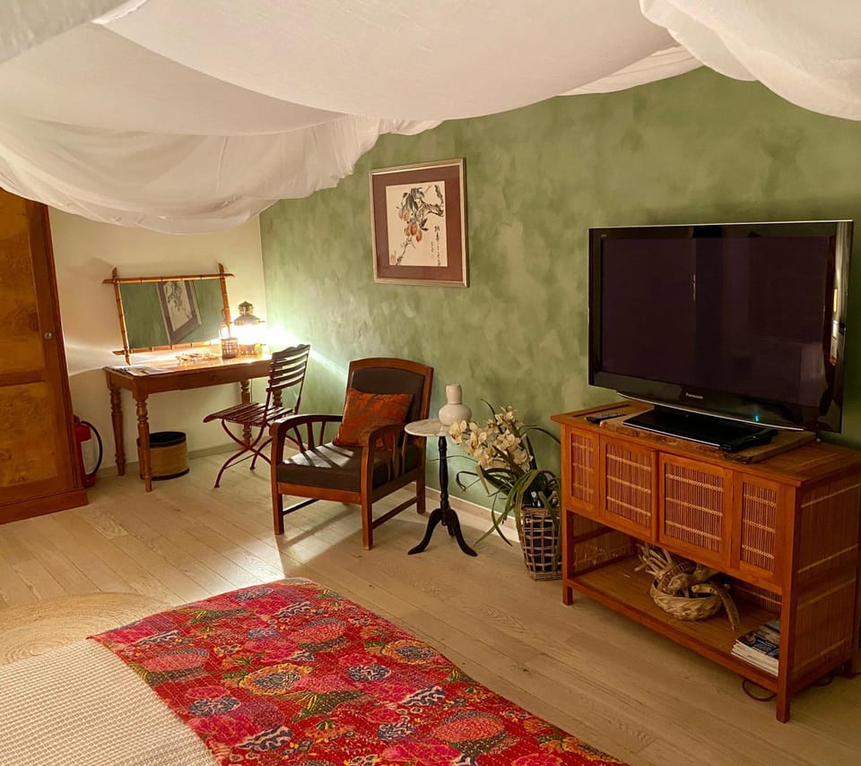 Les 3 Coeurs - Chambres chez charmants habitants Bed and Breakfast in Fribourg, Switzerland