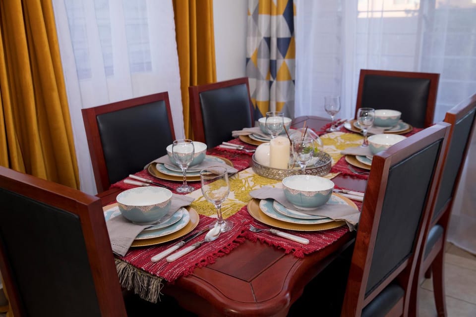 The Sanctuary - Modern 2Bed Maisonette in Secure Foxdale Estate Solar Wi-Fi Garden Apartment in Lusaka