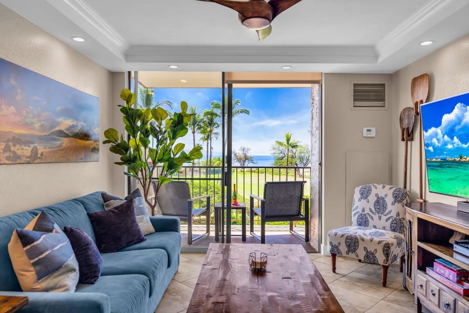 Elegant Oceanfront Vistas House in Kihei