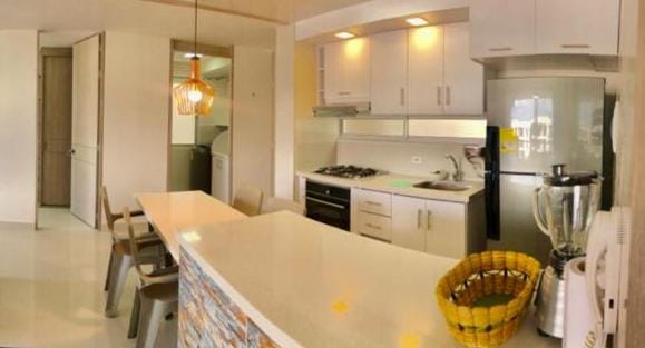 Kitchen or kitchenette, Dining area, Communal kitchen