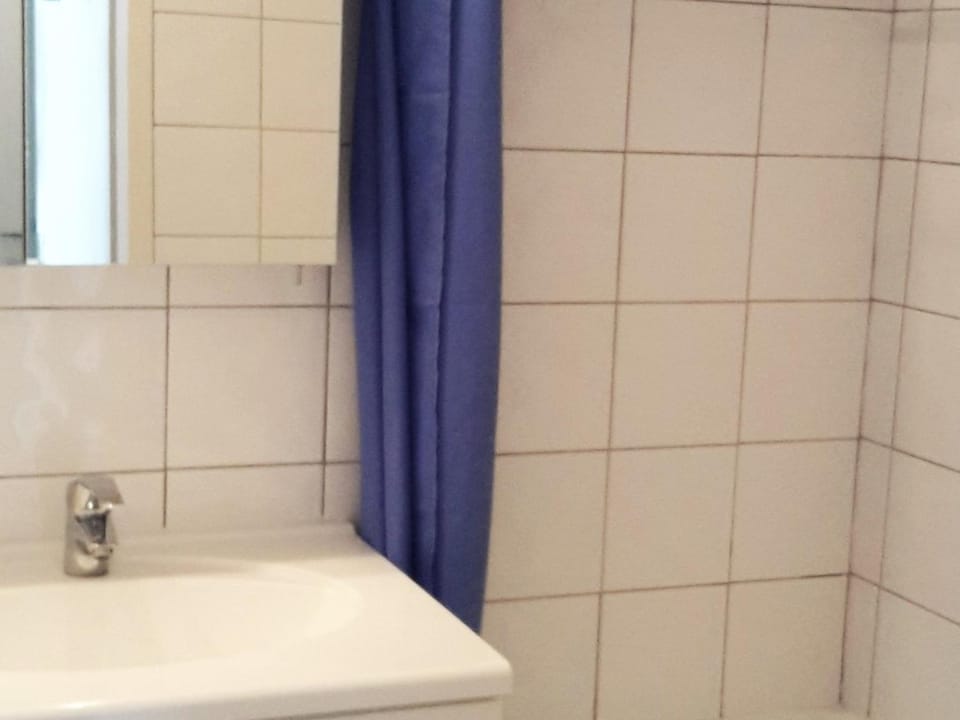 Appartement 32m², centre Croisette, 5 couchages, Wifi, animaux admis - FR-1-574-25 Apartment in Les Allues