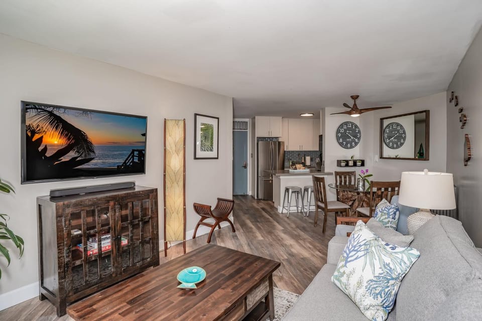 Sea-rene & Tropical Vistas House in Kihei