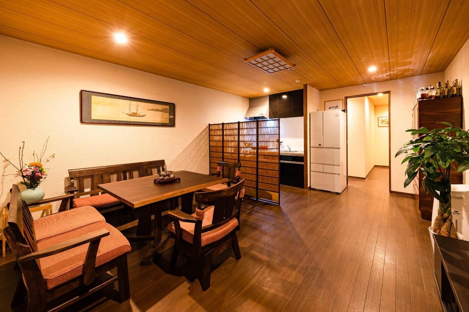 Shirakabanoyado-MAMEMACHIIE, 白樺の宿-豆町家, 2min to Station and Tsutenkaku Villa in Osaka