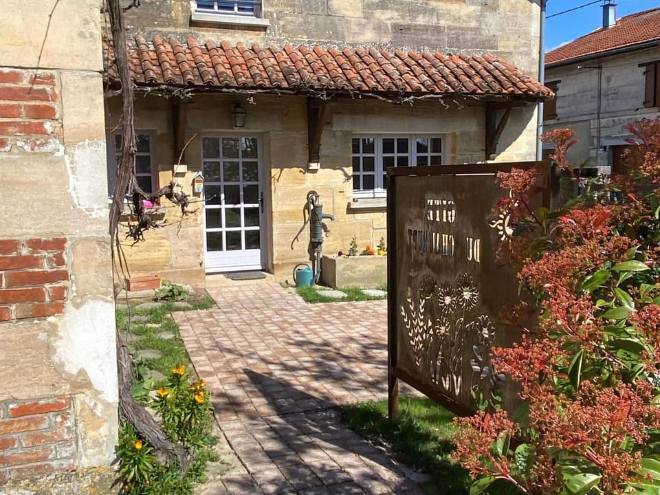 Gîte rénové avec jardin clos, cheminée et baby-foot à Contrisson, proche du Lac du Der. - FR-1-585-16 House in Grand Est