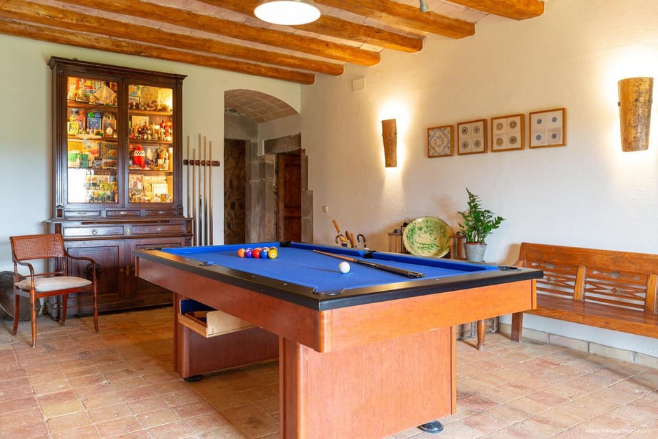 Billiard, Lobby or reception