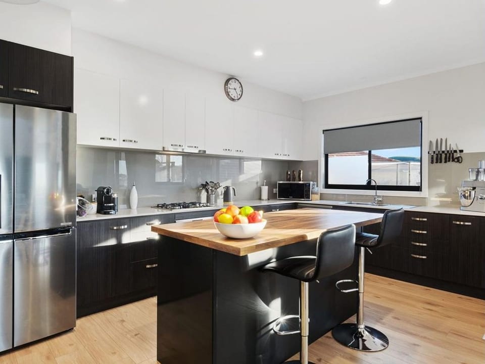 9 19 Troon Drive House in Normanville