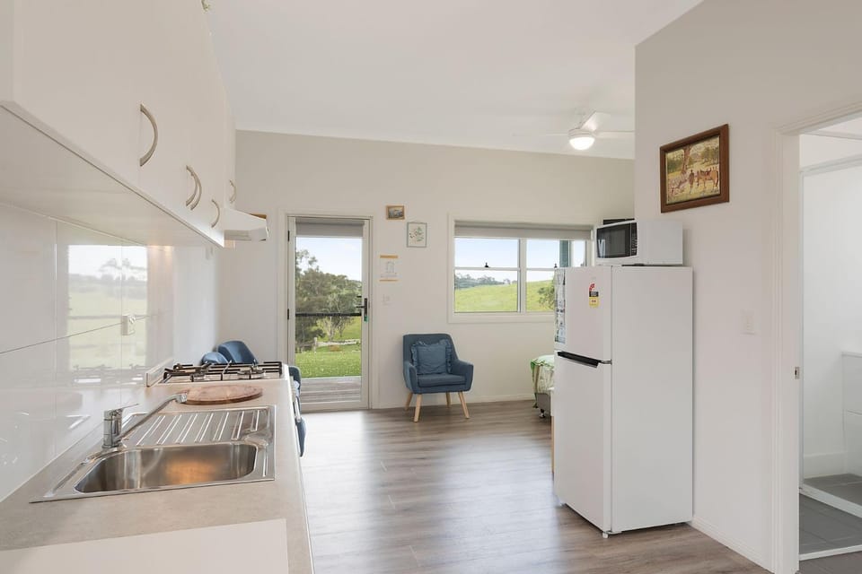Henkley Cottage 4 Daniel Farm Stay in Central Tilba