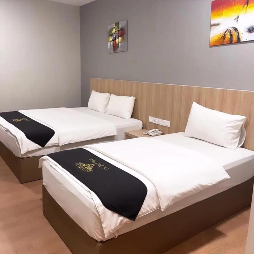 Property building, Bed, Bedroom